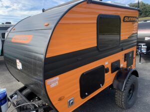 2025 SUNSET PARK RV SUNRAY 109 ORANGE/BLACK