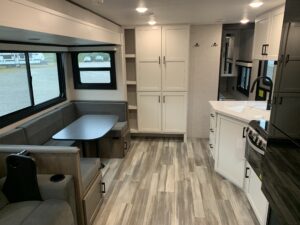 2025 JAYCO JAY FLIGHT 284BHS