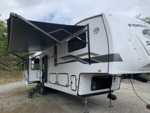 2025 FOREST RIVER SABRE 36FLX 5TH WHEEL