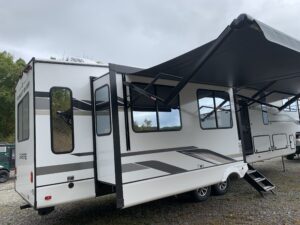 2025 FOREST RIVER SABRE 36FLX 5TH WHEEL