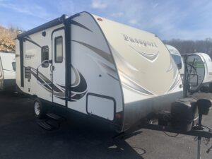 2017 KEYSTONE PASSPORT 175BH