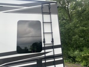 2025 GRAND DESIGN MOMENTUM 344M TOY HAULER 5TH WHEEL