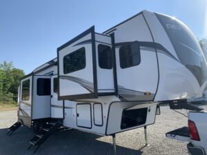 2025 GRAND DESIGN REFLECTION 360FLS 5TH WHEEL