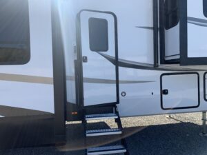 2025 GRAND DESIGN REFLECTION 360FLS 5TH WHEEL