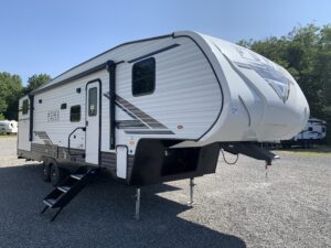 2025 PALOMINO PUMA 295BHSS 5TH WHEEL