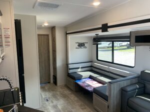 2025 PALOMINO PUMA 295BHSS 5TH WHEEL