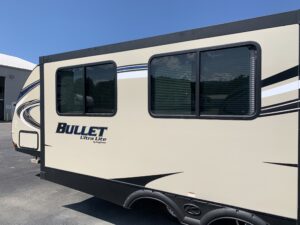 2017 KEYSTONE BULLET 272BHS