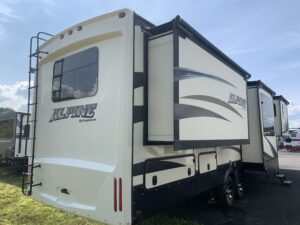 2015 KEYSTONE ALPINE 3620FL 5TH WHEEL