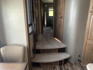 2015 KEYSTONE ALPINE 3620FL 5TH WHEEL