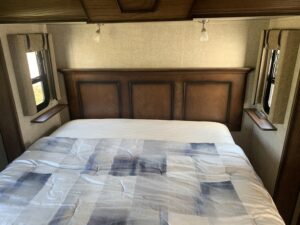 2015 KEYSTONE ALPINE 3620FL 5TH WHEEL