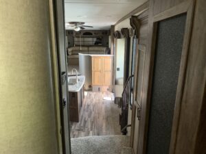 2015 KEYSTONE ALPINE 3620FL 5TH WHEEL