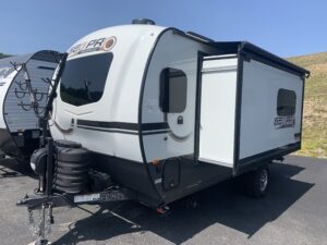 2024 FOREST RIVER ROCKWOOD GEO PRO 20FKS