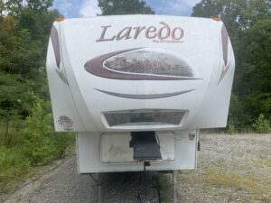 2010 KEYSTONE LAREDO 245RL 5TH WHEEL