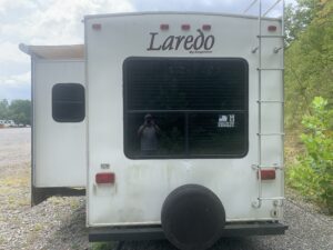 2010 KEYSTONE LAREDO 245RL 5TH WHEEL